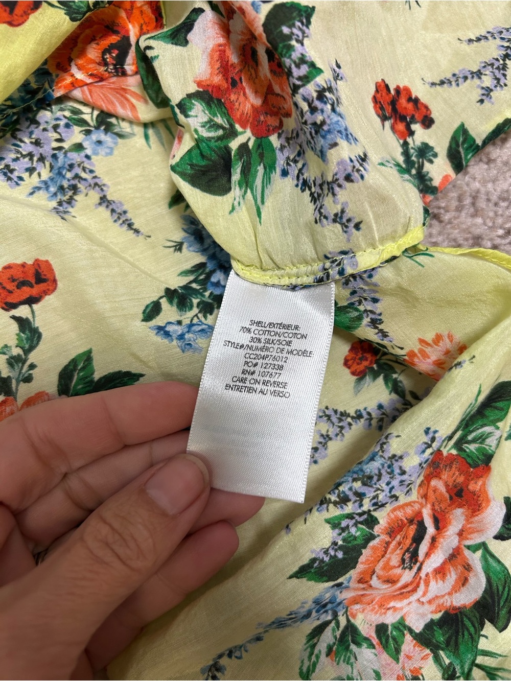 Alice + Olivia Serena yellow floral silk blend top size medium peasant boho - Picture 6 of 9
